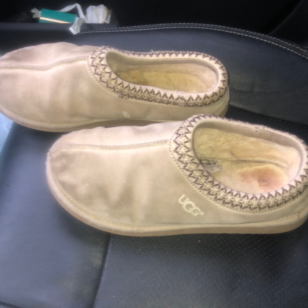 Uggs - Picture 2 of 7